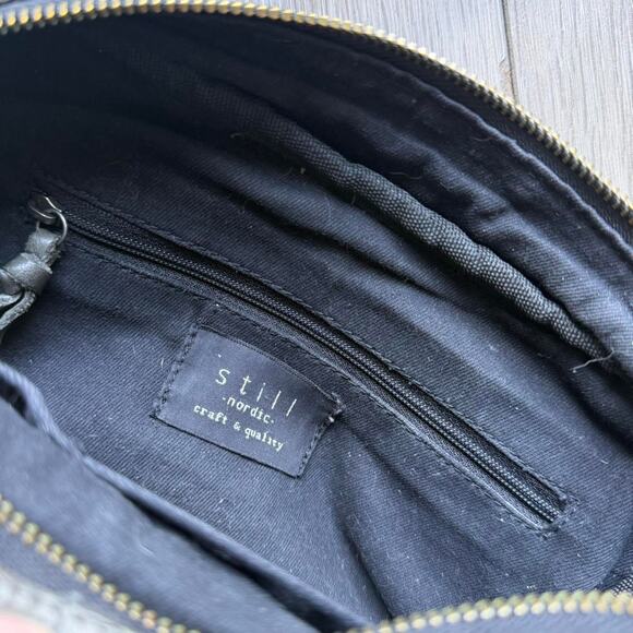 Still nordic grey leather crossbody - Picture 6 of 8